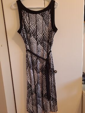 Voir Voir Classic Black & White Printed Sleeveless Dress